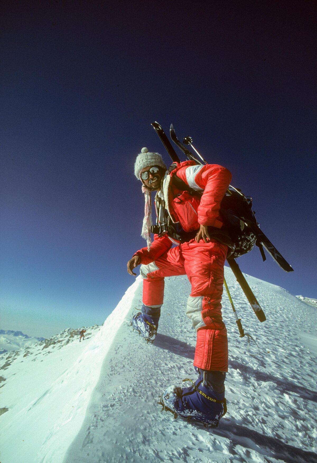 Pat Morrow completes the Seven Summits on Mount Vinson, 1985
